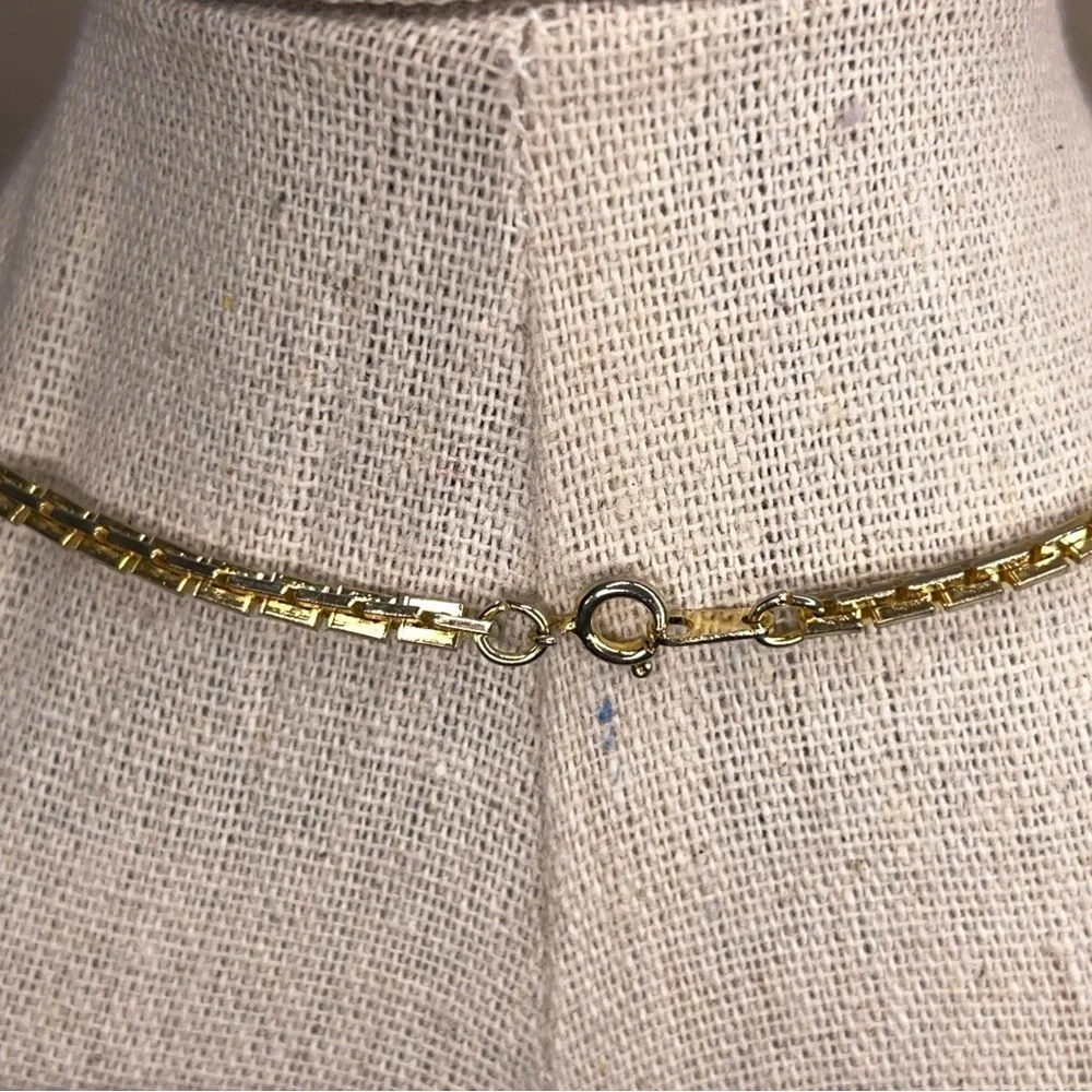 Vintage Long Gold Tone Link Style Chain 17” Classic Retro Elegant Gift
